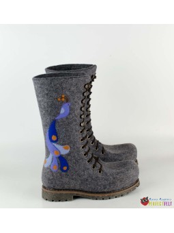 Высокие женские ботинки из войлока с птичками