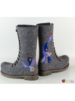 Высокие женские ботинки из войлока с птичками