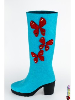 Высокие сапоги из войлока на каблуке