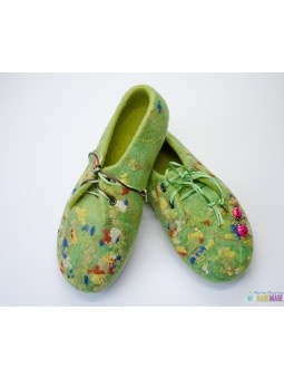 Женские валяные тапочки зеленые с бож коровками