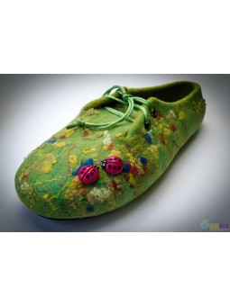 Женские валяные тапочки зеленые с бож коровками