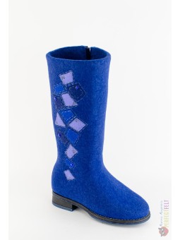 Женские высокие сапоги на каблуке с апликацией