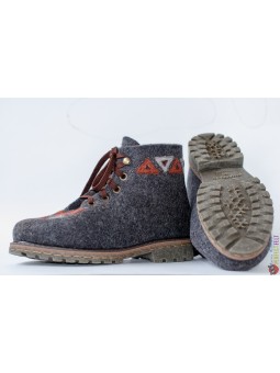 Полуботинки женские на каблуке из войлока серые