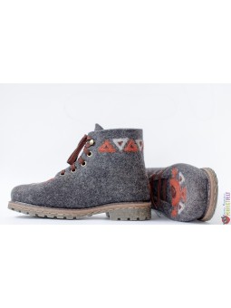 Полуботинки женские на каблуке из войлока серые