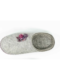 Женские войлочные тапочки Цветочный букет один