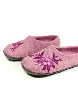 Женские войлочные тапочки с цветами