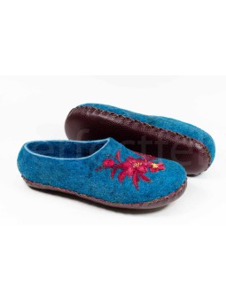 Женские войлочные тапочки с цветочной вышивкой