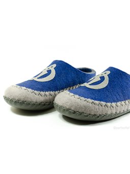 Мужские домашние тапочки Динамо с символикой легендарного клуба